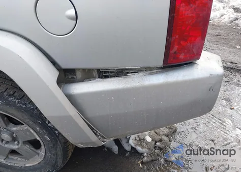 2008 Jeep Commander Sport z USA, uszkodzony, nr VIN 1J8HG48K78C152646